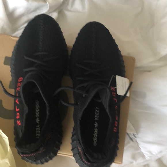 Yeezys boost 350 v2 - Picture 2 of 6